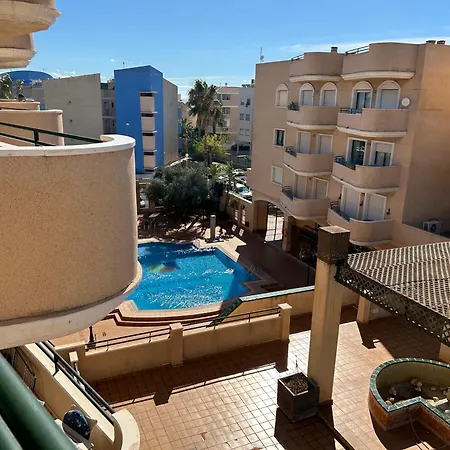 Sunny Paradise/el Paraiso Soleado